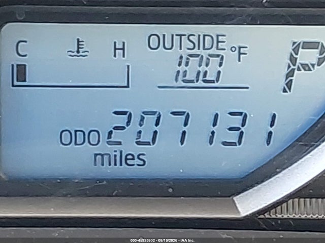 JTMWFREV7FJ042265 Toyota Rav4 Xle