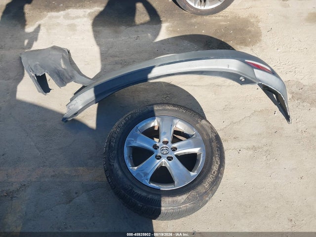 JTMWFREV7FJ042265 Toyota Rav4 Xle