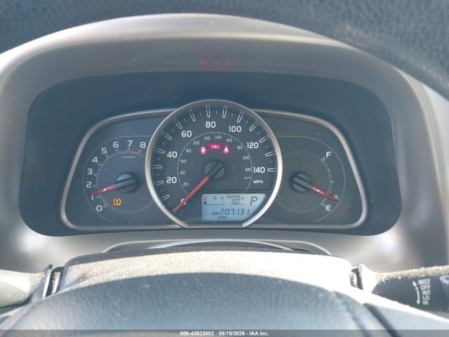 JTMWFREV7FJ042265 Toyota Rav4 Xle