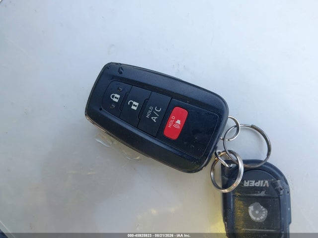 Продаж на аукціоні авто 2022 Toyota Prius Prime Xle, vin: JTDKAMFP9N3199783, номер лоту: 45925923