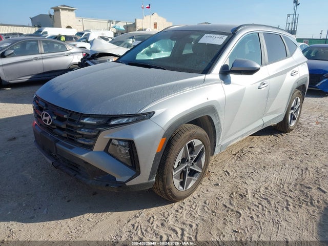 Hyundai TUCSON SEL 2025 5NMJBCDE5SH545670 Image 2