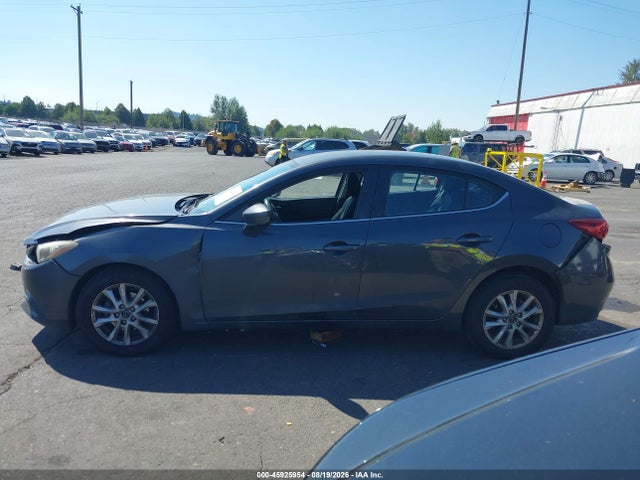 Продажа на аукционе авто 2016 Mazda Mazda3 I Sport, vin: JM1BM1U78G1289689, номер лота: 45925954