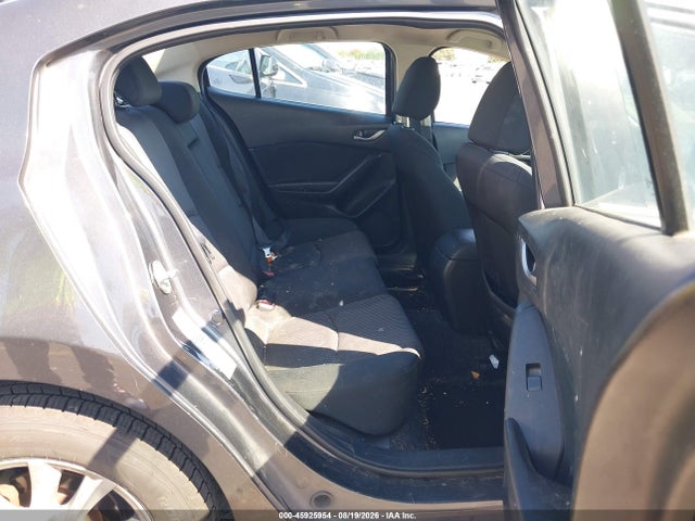 Продажа на аукционе авто 2016 Mazda Mazda3 I Sport, vin: JM1BM1U78G1289689, номер лота: 45925954