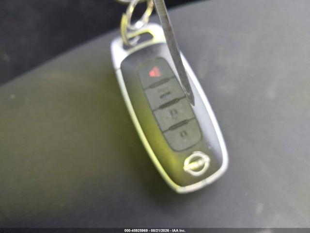 3N1AB8CV5SY300696 Nissan SENTRA SV