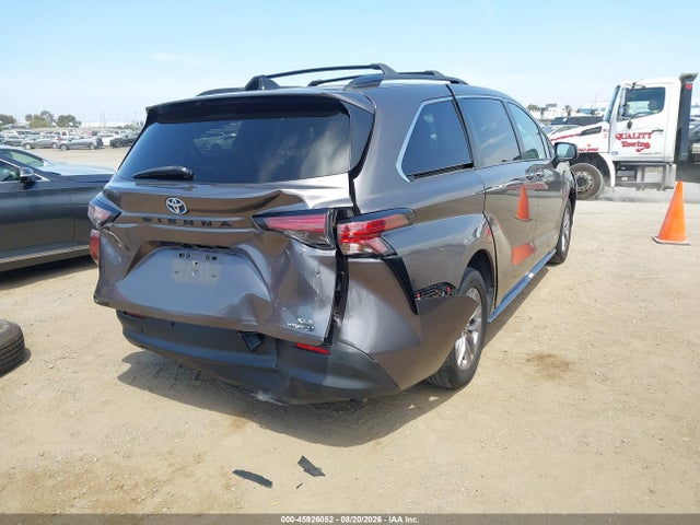 Toyota SIENNA XLE 2021 5TDYRKEC2MS013746 Image 18