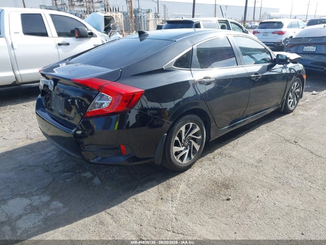 45926135 :رقم المزاد ، 19XFC2F76HE211109 vin ، 2017 Honda Civic Ex مزاد بيع