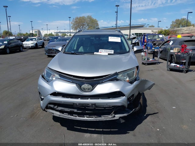 Toyota Rav4 Xle 2018 2T3WFREV1JW425886 Image 12