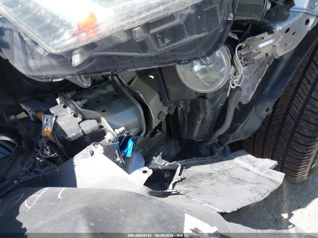 Toyota Rav4 Xle 2018 2T3WFREV1JW425886 Image 19