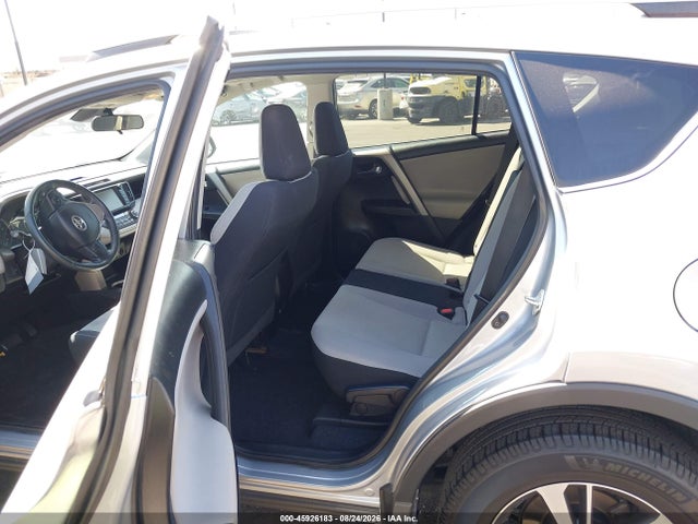 Toyota Rav4 Xle 2018 2T3WFREV1JW425886 Image 8
