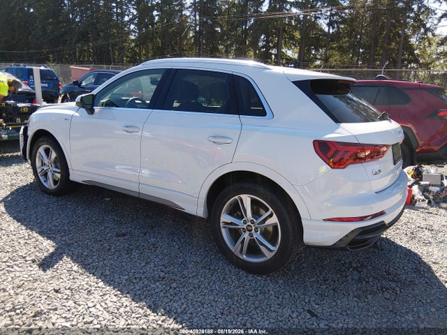 2022 Audi Q3 Premium Plus 45 Tfsi S Line Quattro Tiptronic მანქანა იყიდება აუქციონზე, vin: WA1EECF39N1123673, აუქციონის ნომერი: 45926188