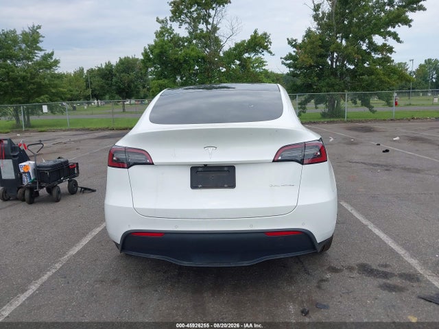 2021 Tesla Model Y Long Range Dual Motor All-wheel Drive მანქანა იყიდება აუქციონზე, vin: 5YJYGAEE0MF189197, აუქციონის ნომერი: 45926255