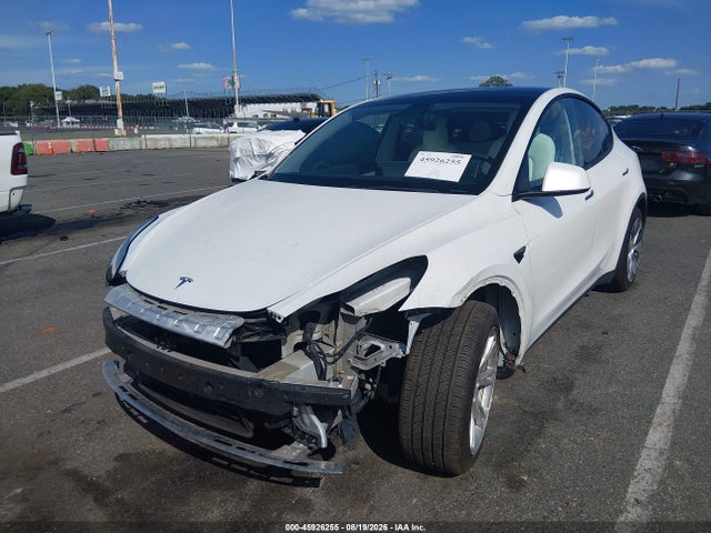 2021 Tesla Model Y Long Range Dual Motor All-wheel Drive მანქანა იყიდება აუქციონზე, vin: 5YJYGAEE0MF189197, აუქციონის ნომერი: 45926255