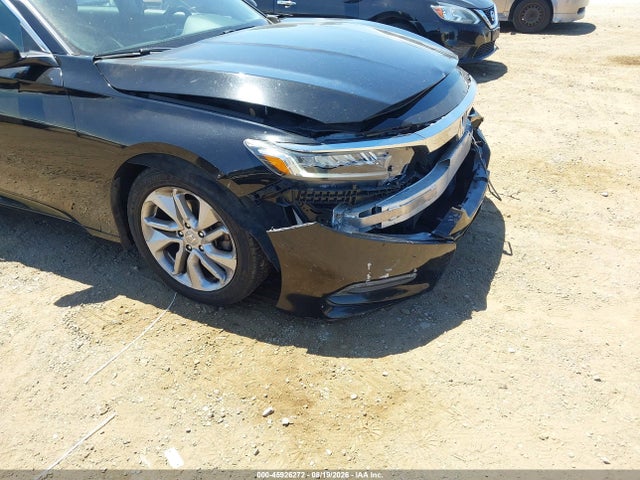 Honda ACCORD LX 2018 1HGCV1F1XJA173798 Image 17