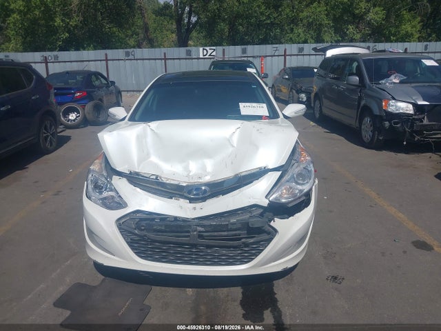 Hyundai Sonata Hybrid Limited 2015 KMHEC4A46FA131910 Image 12