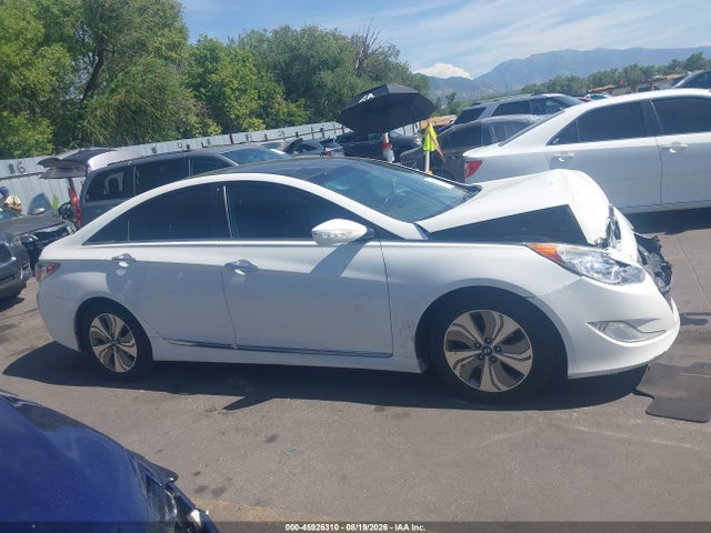 Hyundai Sonata Hybrid Limited 2015 KMHEC4A46FA131910 Image 13