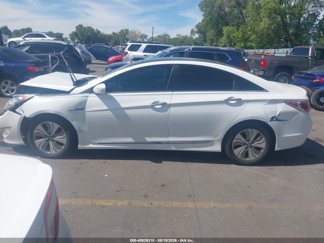 Hyundai Sonata Hybrid Limited 2015 KMHEC4A46FA131910 Image 14