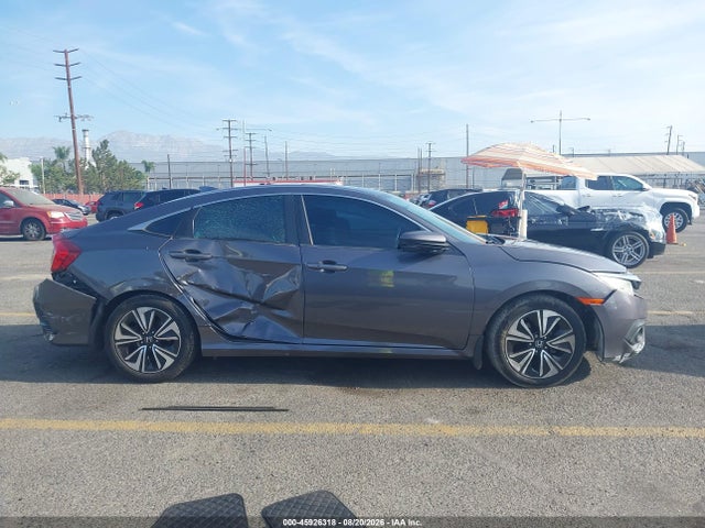 45926318 :رقم المزاد ، 2HGFC1F78HH651865 vin ، 2017 Honda Civic Ex-l مزاد بيع