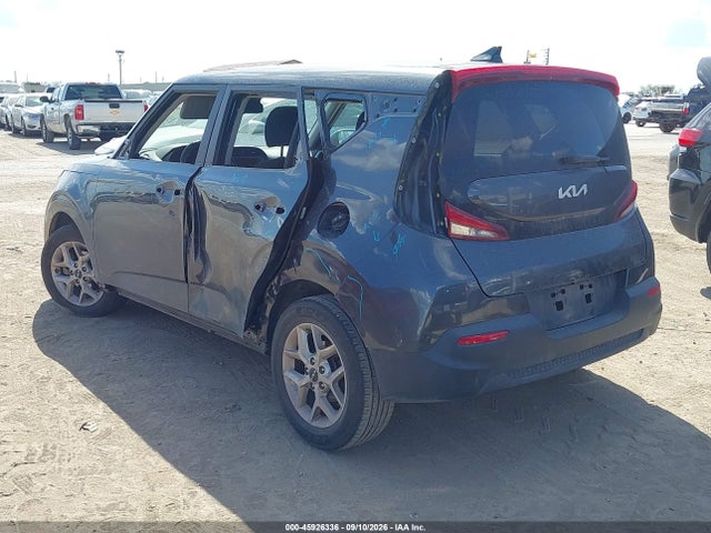 2022 Kia Soul Lx მანქანა იყიდება აუქციონზე, vin: KNDJ23AU9N7833652, აუქციონის ნომერი: 45926336