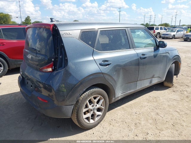 2022 Kia Soul Lx მანქანა იყიდება აუქციონზე, vin: KNDJ23AU9N7833652, აუქციონის ნომერი: 45926336
