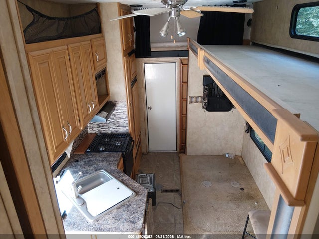45926352 :رقم المزاد ، 4YDF361327R801920 vin ، 2007 Keystone Raptor 3612ds مزاد بيع