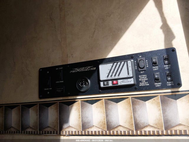 45926352 :رقم المزاد ، 4YDF361327R801920 vin ، 2007 Keystone Raptor 3612ds مزاد بيع