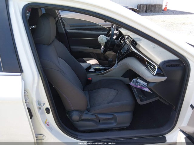 Toyota CAMRY LE 2018 JTNB11HK3J3010633 Image 5