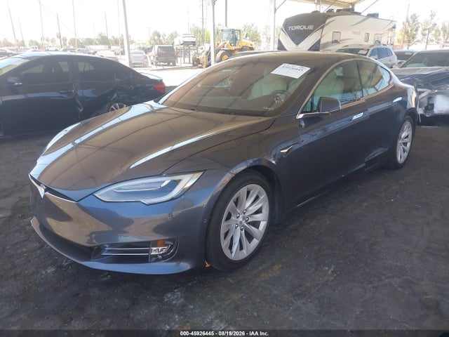 45926445 :رقم المزاد ، 5YJSA1E25LF366404 vin ، 2020 Tesla Model S Long Range Dual Motor All-wheel Drive/long Range Plus Dual Motor All-wheel Drive مزاد بيع