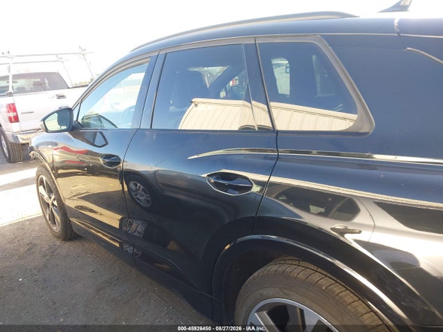 2024 Audi Q4 E-tron Premium Plus 55 Quattro მანქანა იყიდება აუქციონზე, vin: WA1LUBFZ1RP046714, აუქციონის ნომერი: 45926450