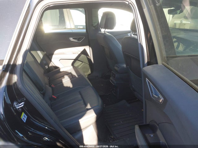 2024 Audi Q4 E-tron Premium Plus 55 Quattro მანქანა იყიდება აუქციონზე, vin: WA1LUBFZ1RP046714, აუქციონის ნომერი: 45926450