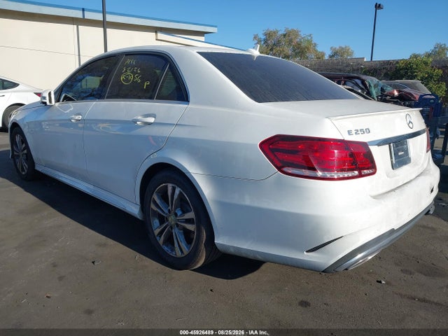 Mercedes-Benz E 250 Bluetec 2014 WDDHF0EBXEA946299 Image 3