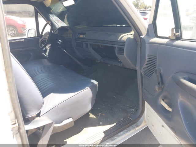 45926526 :رقم المزاد ، 1FTDF15Y4NLA03090 vin ، 1992 Ford F150 مزاد بيع