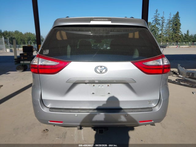 Toyota Sienna Xle 7 Passenger 2015 5TDDK3DC0FS119724 Image 17
