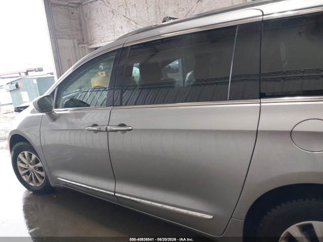 Aukcja sprzedaży 2018 Chrysler Pacifica Touring L, vin: 2C4RC1BG9JR120014, numer aukcji: 45926541