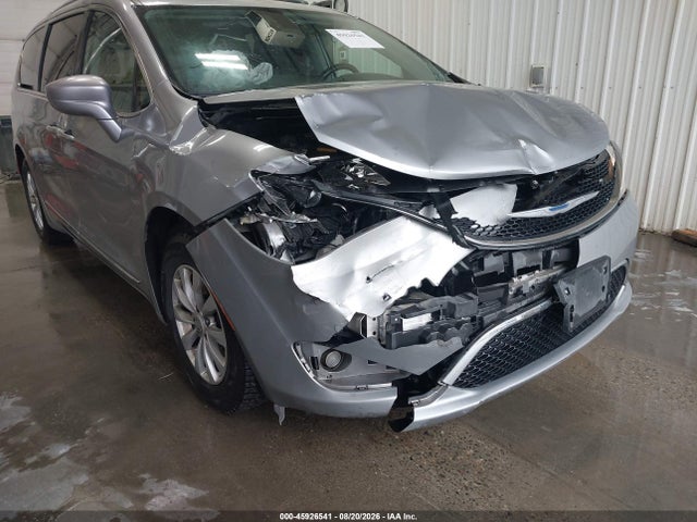 Aukcja sprzedaży 2018 Chrysler Pacifica Touring L, vin: 2C4RC1BG9JR120014, numer aukcji: 45926541