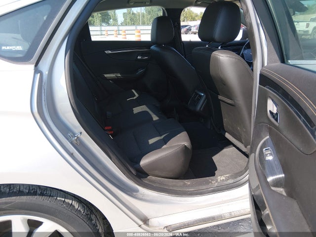 Chevrolet IMPALA 1LT 2018 2G1105S33J9132209 Image 8
