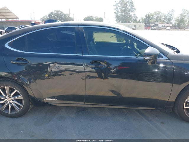 JTHBW1GGXG2102550 Lexus ES 300H