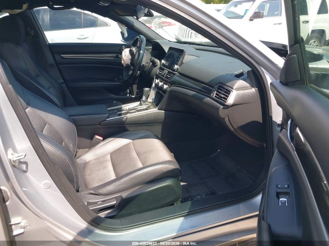 Продажа на аукционе авто 2018 Honda Accord Sport, vin: 1HGCV1F31JA218709, номер лота: 45926632