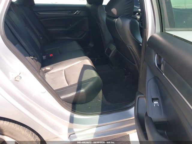 Продажа на аукционе авто 2018 Honda Accord Sport, vin: 1HGCV1F31JA218709, номер лота: 45926632