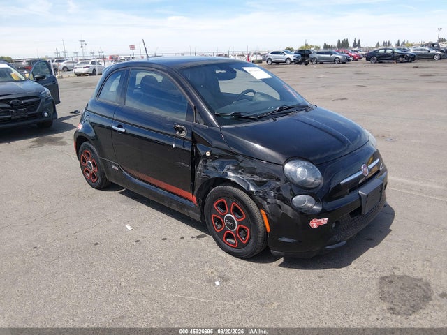 Auction sale of the 2017 Fiat 500e Battery Electric, vin: 3C3CFFGE6HT586237, lot number: 45926695