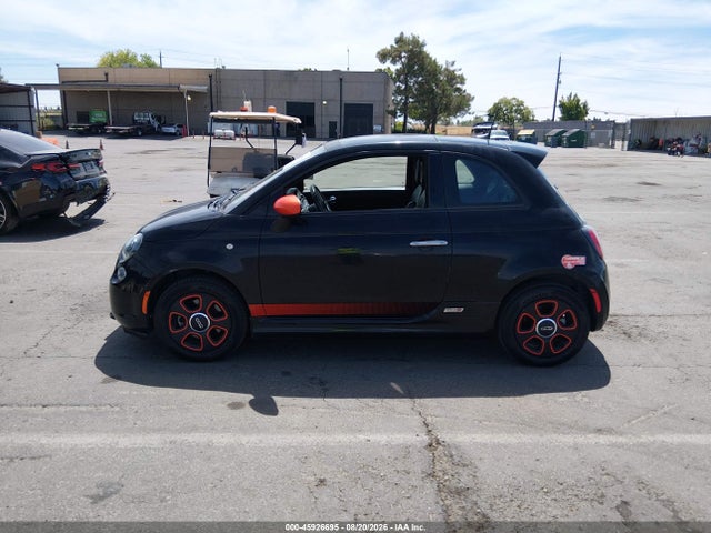 45926695 :رقم المزاد ، 3C3CFFGE6HT586237 vin ، 2017 Fiat 500e Battery Electric مزاد بيع