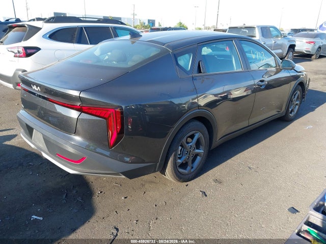 45926733 :رقم المزاد ، 3KPFT4DE5SE237446 vin ، 2025 Kia K4 Lxs مزاد بيع