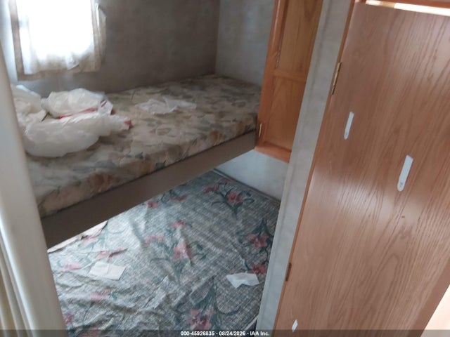 Продаж на аукціоні авто 2004 Jayco 29ft Jay Flight Travel Trailer, vin: 1UJBJ02P341EN0146, номер лоту: 45926835