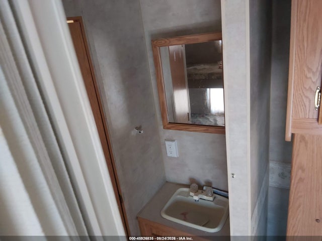 Продаж на аукціоні авто 2004 Jayco 29ft Jay Flight Travel Trailer, vin: 1UJBJ02P341EN0146, номер лоту: 45926835