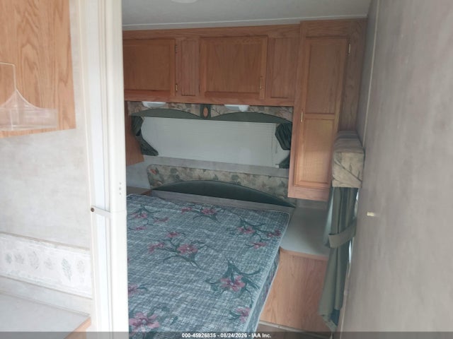 Продаж на аукціоні авто 2004 Jayco 29ft Jay Flight Travel Trailer, vin: 1UJBJ02P341EN0146, номер лоту: 45926835
