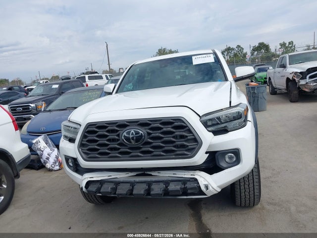 2022 Toyota Tacoma Trd Off Road მანქანა იყიდება აუქციონზე, vin: 3TMCZ5AN1NM456989, აუქციონის ნომერი: 45926844