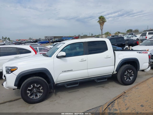 2022 Toyota Tacoma Trd Off Road მანქანა იყიდება აუქციონზე, vin: 3TMCZ5AN1NM456989, აუქციონის ნომერი: 45926844