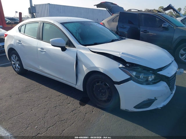 45926861 :رقم المزاد ، 3MZBM1U72FM197928 vin ، 2015 Mazda Mazda3 I Sport مزاد بيع