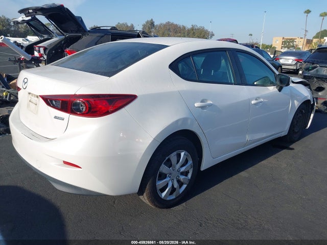 Продажа на аукционе авто 2015 Mazda Mazda3 I Sport, vin: 3MZBM1U72FM197928, номер лота: 45926861