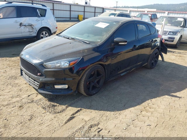 Ford FOCUS ST 2017 1FADP3L91HL255524 Image 2