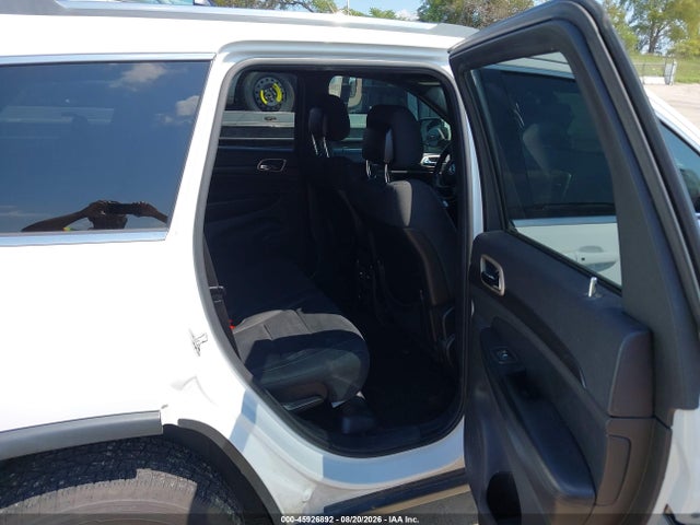 Продажа на аукционе авто 2015 Jeep Grand Cherokee Laredo, vin: 1C4RJFAG0FC889182, номер лота: 45926892